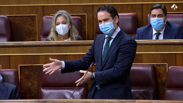 Egea a Podemos: Por la mañana a las barricadas y luego, a las mariscadas