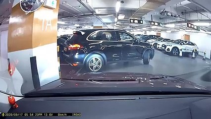 Stationnement dans un parking souterrain (Fail)