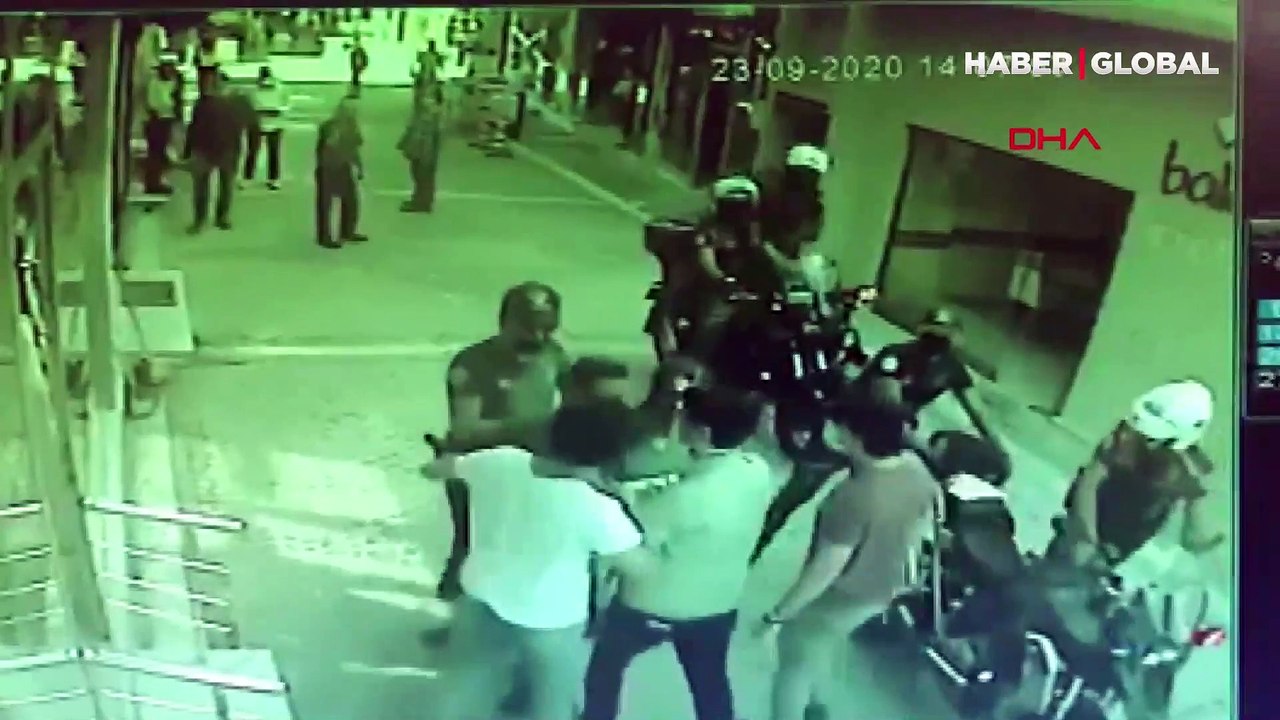 Maske takmayan iki kardeş, polise saldırdı!