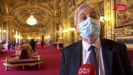 Covid-19 : « Le gouvernement tâtonne encore » selon Roger Karoutchi