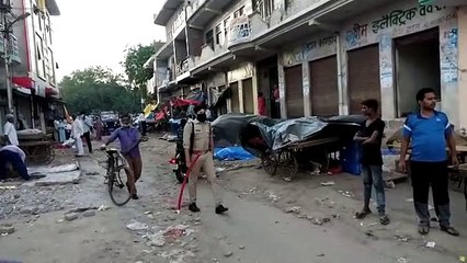 जेनरेटर से बाइक टकराने पर दो समुदायों में विवाद