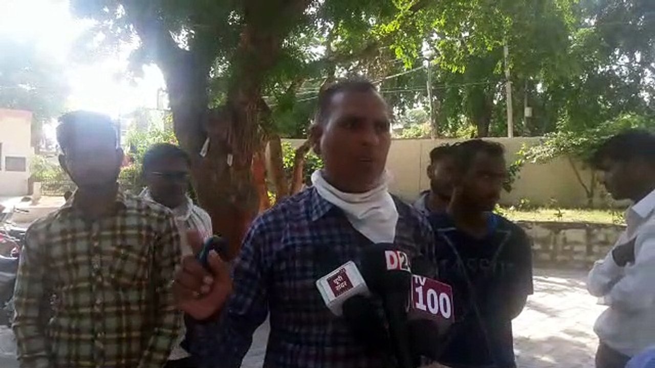 दिनदहाड़े बदमाशो ने लूट की वारदात को दिया अंजाम