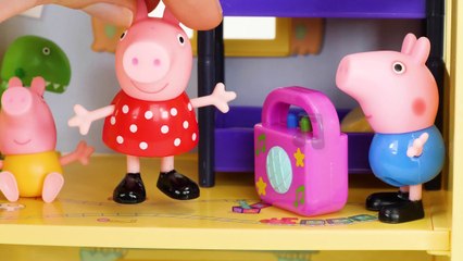 Toy Learning Video for Kids - ♥Peppa Pig♥ Babysitting Baby Alexander!