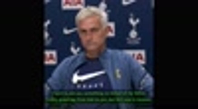 Mourinho helps pay tribute to Macedonian journalist's late father