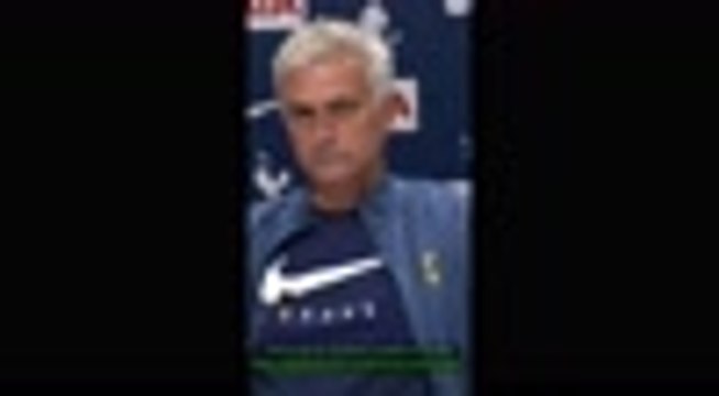 Mourinho helps pay tribute to Macedonian journalist's late father
