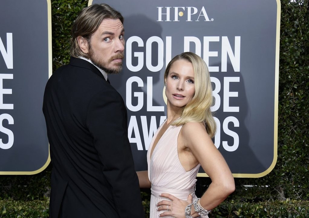 Dax Shepard "Outs" Kristen Bell With a Totally Awkward Photo