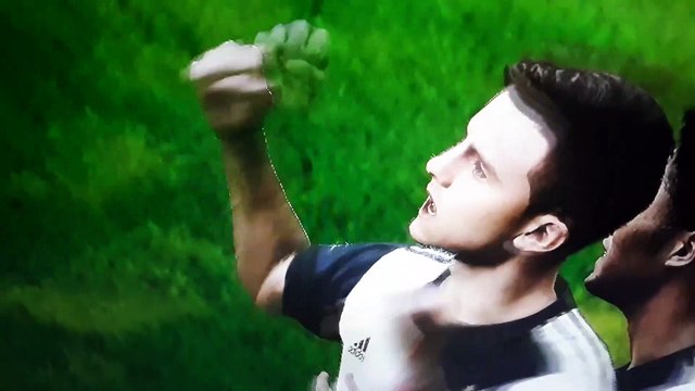 Paulo Dybala Goal From Midfield (Juventus FC - Liverpool FC PES 2020)