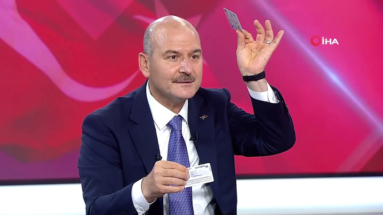 Bakan Soylu: 'Bizim Anayasa Mahkemesiyle kişisel bir sorunumuzun olması mümkün değil. Elbette ki devletin tepesinde böyle bir sorunu kabul edebilmesi doğru değil. Hepimiz ülke için çalışıyoruz. Karşı karşıya kaldığımız noktayı ifade etme