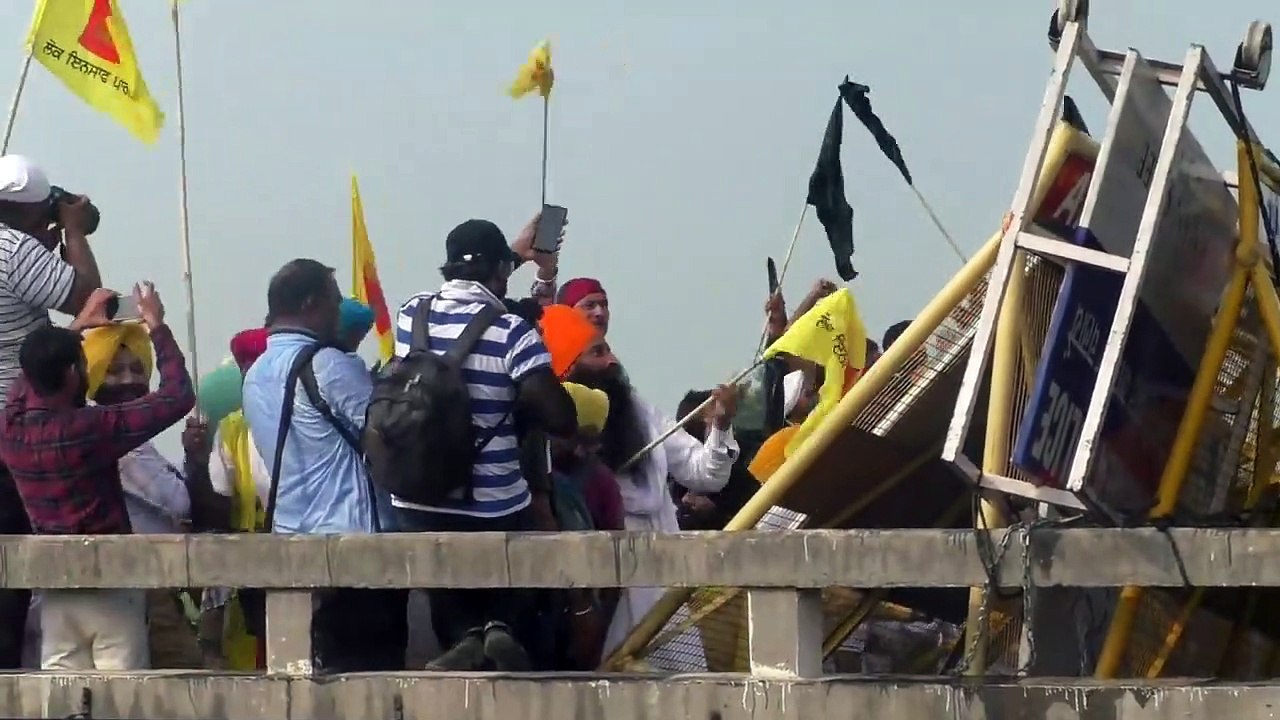 ਬੈਂਸ 'ਤੇ ਵਰ੍ਹਿਆ ਹਰਿਆਣੇ ਦਾ ਪਾਣੀ Simarjit Bains stopped in Haryana