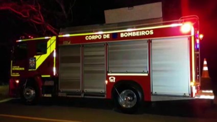 Bombeiros são mobilizados para conter incêndio em vegetação na Região do Lago