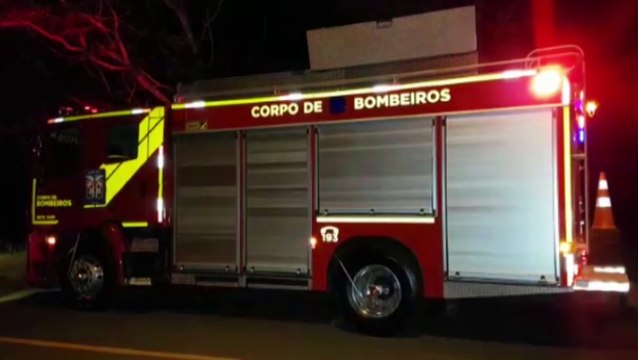 Bombeiros são mobilizados para conter incêndio em vegetação na Região do Lago