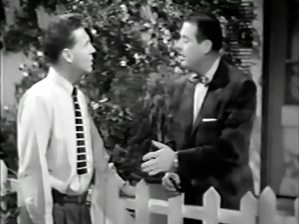 Classic TV Shows - The Adventures of Ozzie and Harriet -  "A Door Key for David"  (1953 Season 1)