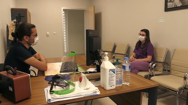 DOKTORLAR KOVİD-19'LA SAVAŞI ANLATIYOR - Kovid-19'u yenen doktor çift hastalarına hem hasta hem doktor gözüyle şifa arıyor - ERZİNCAN