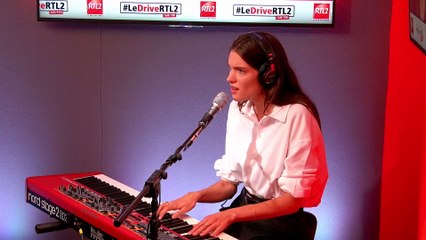 Charlotte Cardin interprète "Passive Aggressive" en live dans #LeDriveRTL2 (23/09/20)