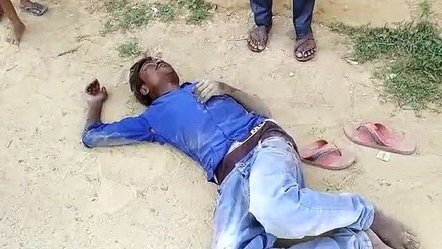चलती हुई साइकिल से अनियंत्रित होकर सड़क पर गिरा, गंभीर रूप से हुआ घायल