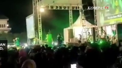 下载视频: Konser Dangdutan Wakil Ketua DPRD Tegal Tak Berizin