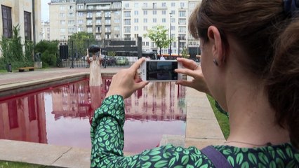 Estatua de Juan Pablo II genera controversia
