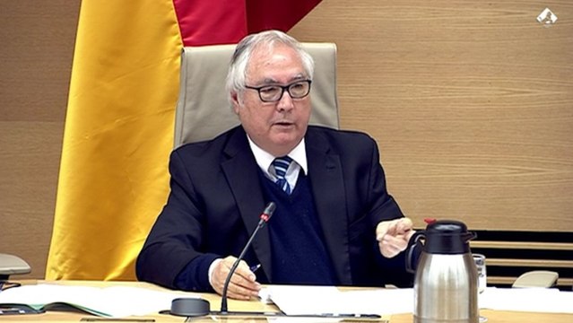 Castells a Ayuso: Hay muchos médicos en Madrid pero más precarios que en otras CCAA