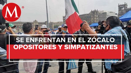 Seguidores de Morena se enfrentan a FRENAAA en Zócalo de CdMx