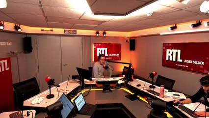 États-Unis : Trump, hué dans la rue à Washington, est-il déconnecté de la réalité ?