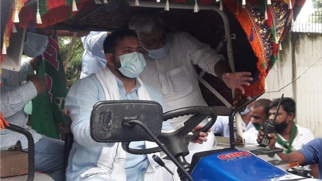 Govt making farmers poorer: Tejashwi Yadav
