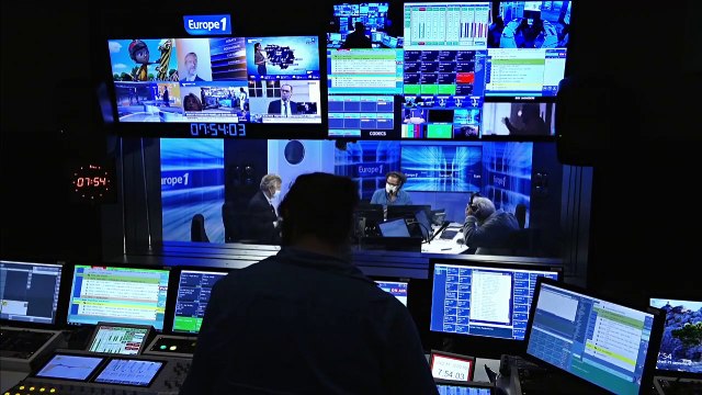 Emmanuel Mabrouk à Gabriel Attal : Demande ta carte de fidélité, cinq interviews chez Sonia Mabrouk c'est une émission offerte (Canteloup)