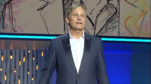 Viggo Mortensen recibe el Premio Donostia: No olvidemos que la vida es un regalo