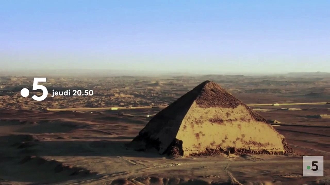 A l'aube des pyramides