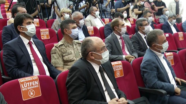 Bakan Varank: '(Diyarbakır) Tekstil İhtisas OSB'de kadın istihdamını teşvik etmek üzere bir kreş kuruyoruz' - DİYARBAKIR