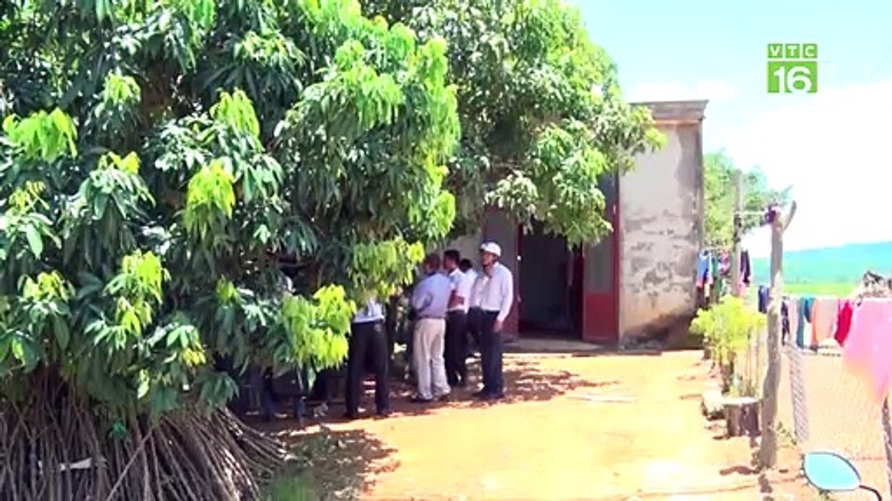 Thu hồi tiền hỗ trợ Covid-19 "lạc vào nhà giàu" | VTC16