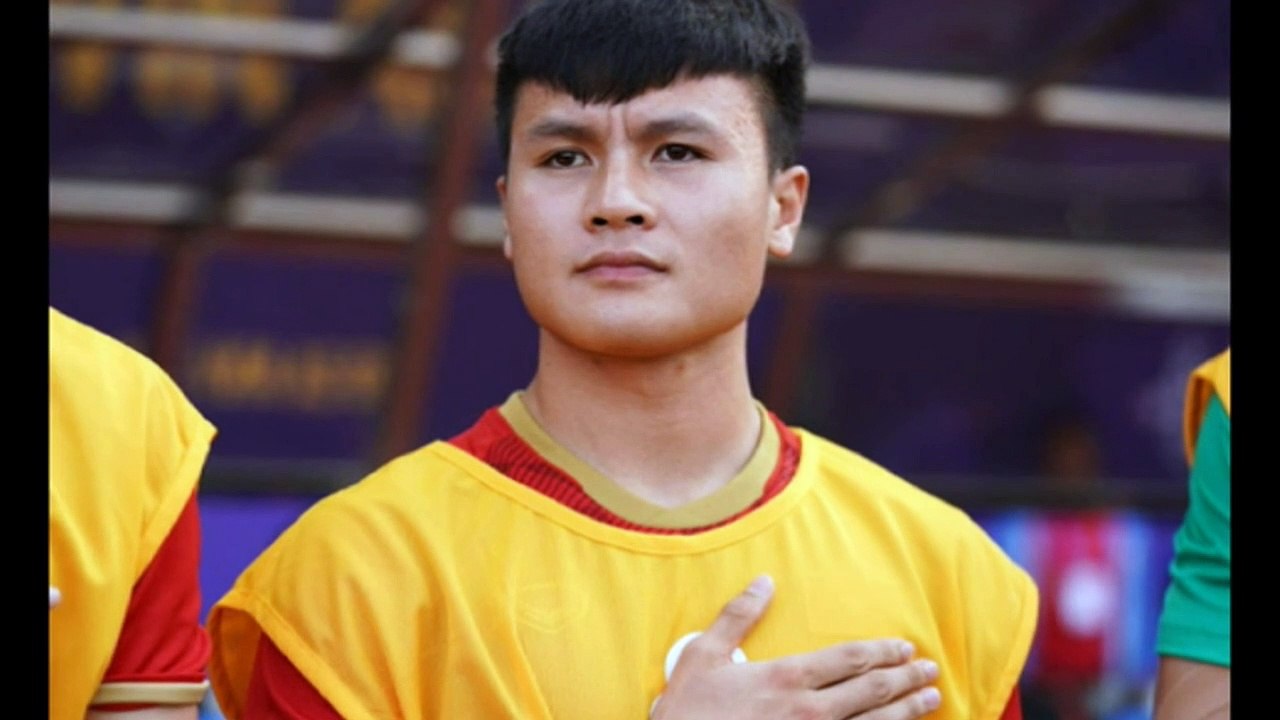 5 lần 7 lượt Quang Hải lộ bằng chứng đã có tình mới Từ trên MXH đến cả khoảnh khắc hẹn hò !