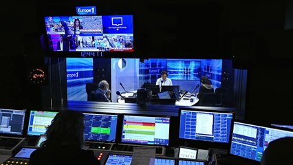 Attaque près des anciens locaux de Charlie Hebdo : "J'ai vu une femme s'effondrer"