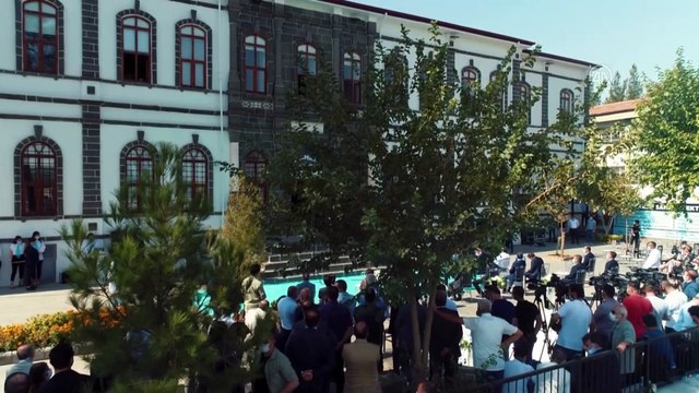 Sanayi ve Teknoloji Bakanı Varank, Sanayi Mektebi Açılış Programı'na katıldı (2) - DİYARBAKIR