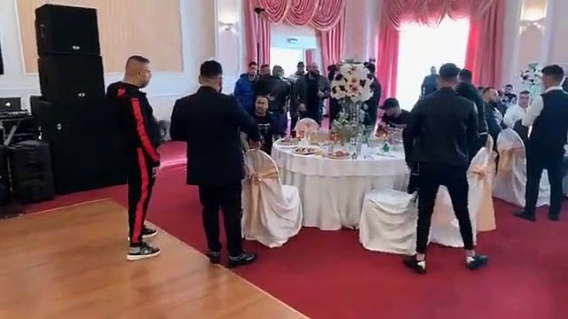 Adrian Minune - Mama mea ,regina mea [oficial video] 2020