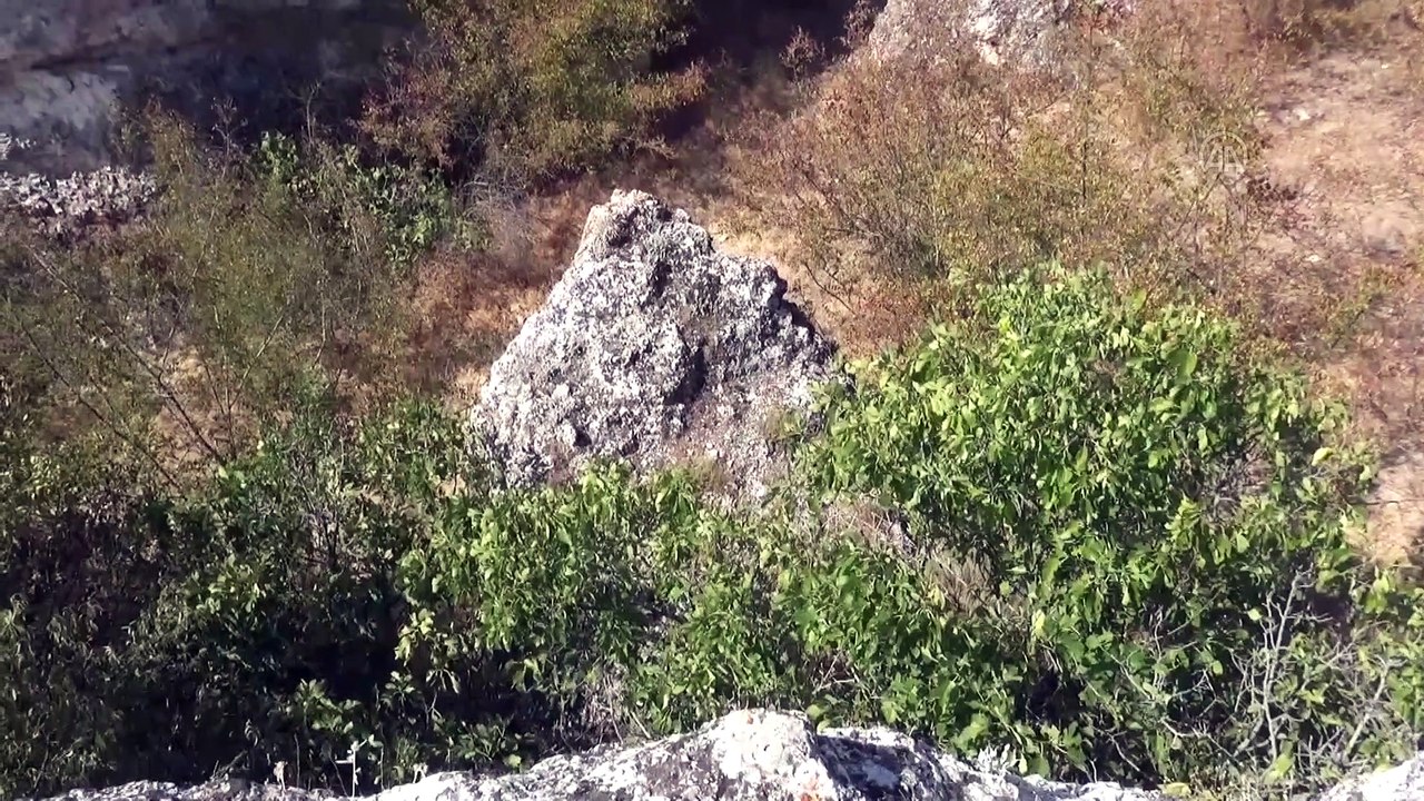Traklara ait tarihi kaya sunağında'güneş diski' bulundu - EDİRNE