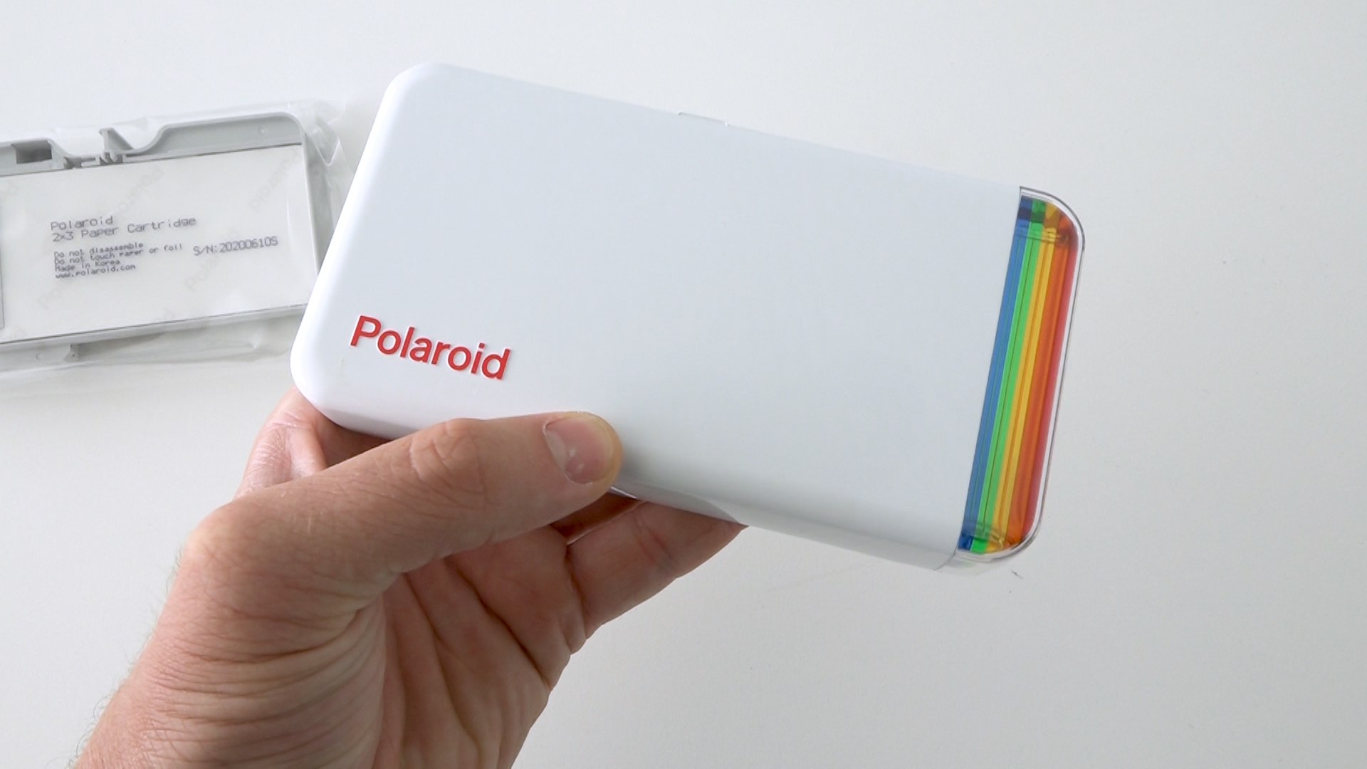 On a essayé la nouvelle imprimante portable de Polaroïd, la Hi Print -  Vidéo Dailymotion