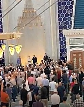 İmam sosyal medya hesabından paylaştı... Erdoğan Cuma namazından sonra ne yaptı