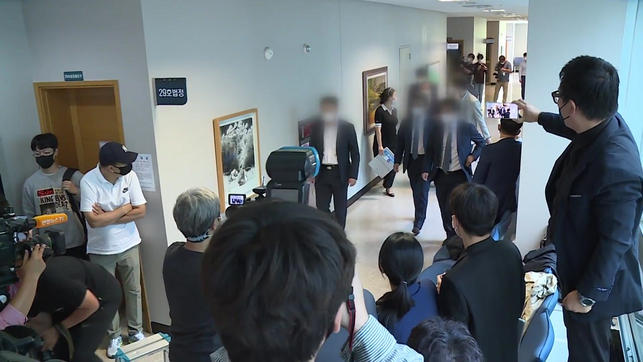 수사 내용 유출 혐의 대구 경찰 간부 2명 구속 영장 기각 / YTN