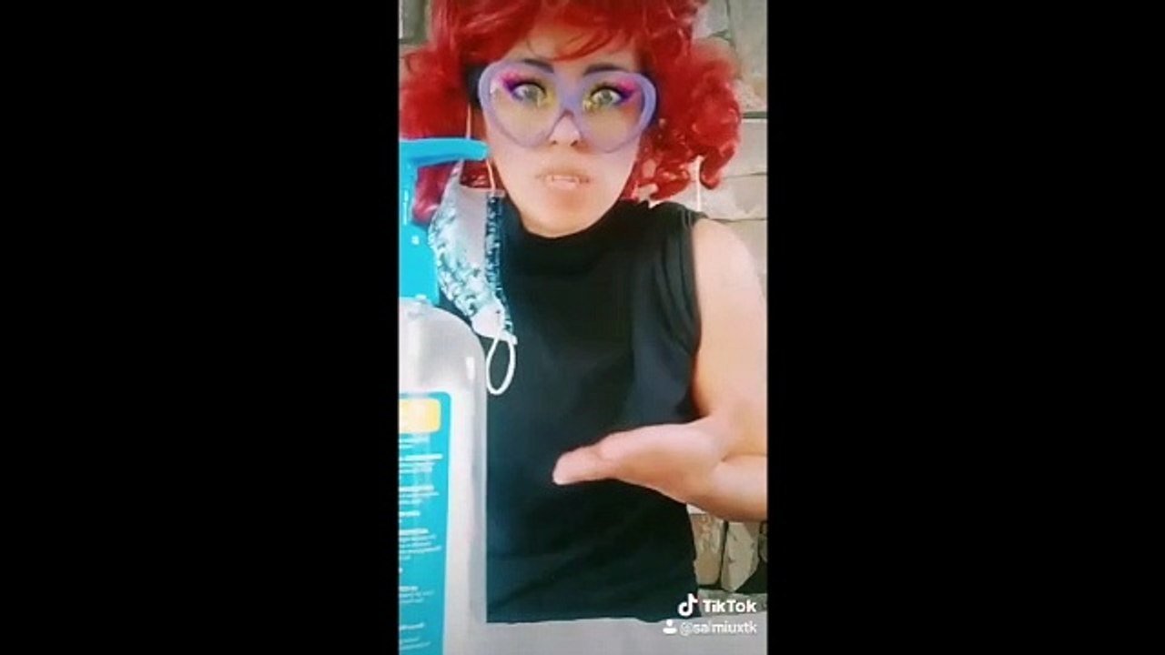 MOMENTOS TIK TOKEROS  LLENOS DE DIVERSIÓN CON DULCE CARAMELO