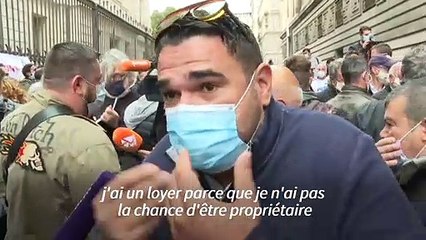 Covid-19: à Marseille, restaurateurs et élus dans la rue