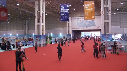 T3 Vakfı Yönetim Kurulu Başkanı Haluk Bayraktar, yerli ve milli 'Deneyap Yazılım Kartı'nı tanıttı (2) - GAZİANTEP