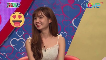 Nữ soát vé chân dài da trắng mặt cực xinh khiến chàng trưởng phòng kinh doanh bứt rứt