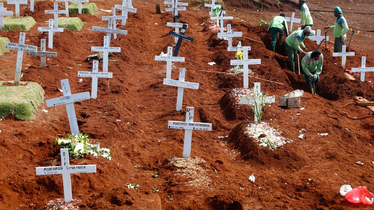 One million lives lost: World counts cost of COVID-19 pandemic