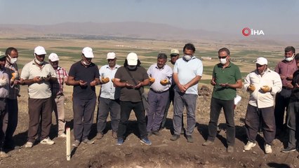 Malazgirt şehitlerini arama çalışmalarında kemik kalıntıları bulundu