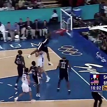 Vince Carter's famous dunk over seven-footer