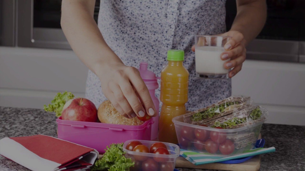 How to Pack a Healthy School Lunch During the Coronavirus Pandemic