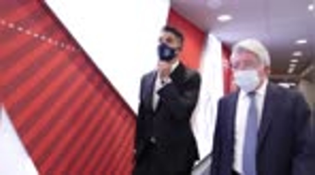 Atlético - Luis Suárez portera le numéro 9