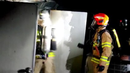 서울 동작구 본동 옥탑방 불...3명 긴급 대피 / YTN