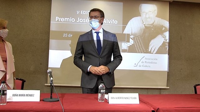 Feijóo participa en la entrega del Premio José Luis Alvite