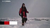 شاهد: من وسط الجليد في القطب الشمالي.. ناشطة بريطانية تطلق صرخة ضد التغير المناخي